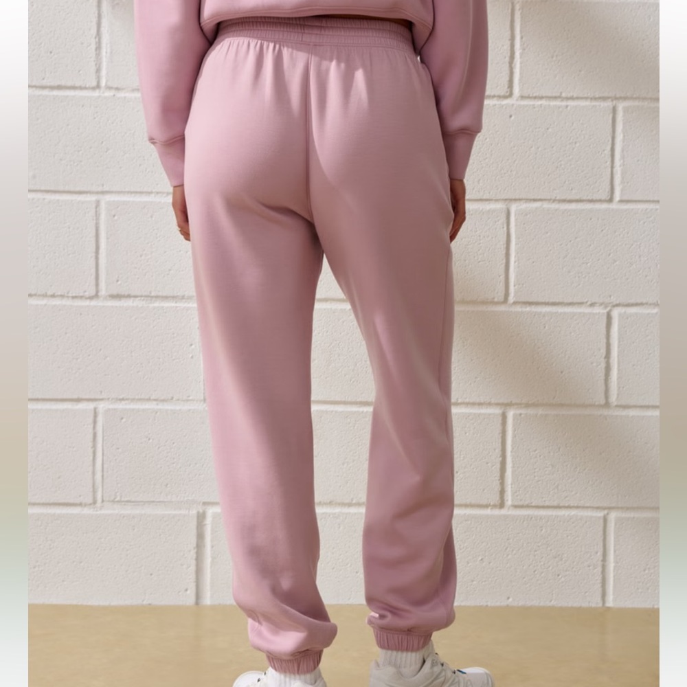Abercrombie & Fitch YPB neoKNIT Joggers Size L - Picture 2 of 12
